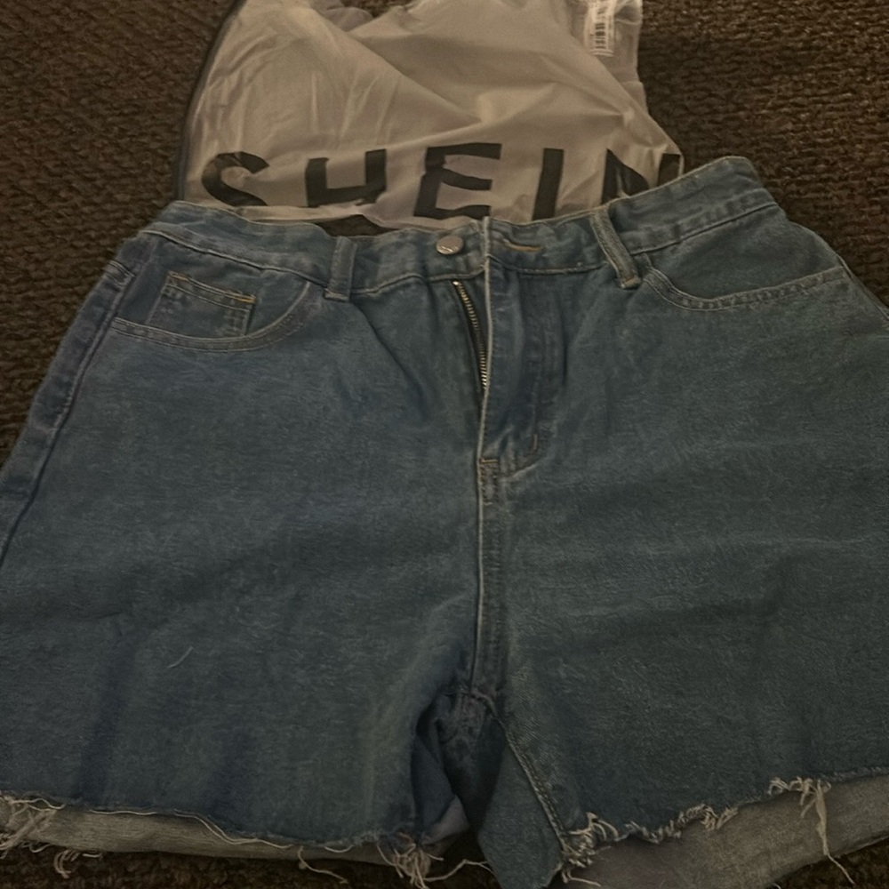 New shien boyfriend fit size large